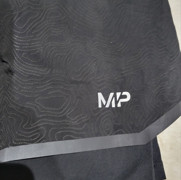 MP dual layered digital camo training shorts - Picture 3 of 5